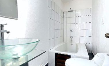 Casa Paulina, Inmueble Versátil: Ideal para Residencia o Inversión