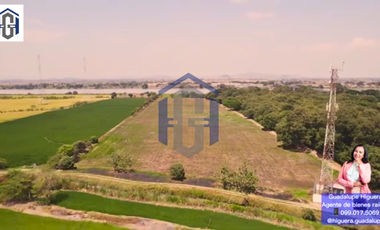 Terreno Industrial/Comercial de 60.000 m2 en Venta - Vía al Pan, Ecuador