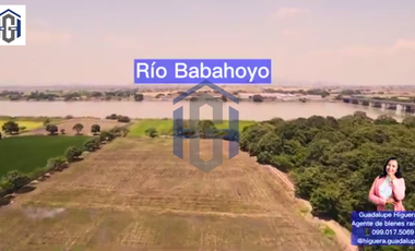 Terreno Industrial/Comercial de 60.000 m2 en Venta - Vía al Pan, Ecuador