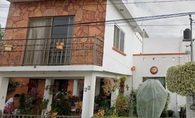 VENTA HERMOSA CASA EN TEZAHUAPAN CUAUTLA