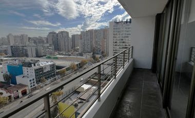 MUJICA / METRO IRARRAZAVAL