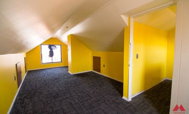 SE ARRIENDA GRAN CASA EN PARQUE CENTRAL QUILICURA