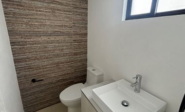 CASA EN RENTA EN PASEOS DEL RIO PERIFERICO Y BOULEVARD CARMELITAS