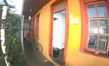 VENDEMOS Hermosa propiedad en pleno centro