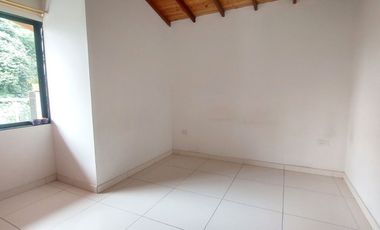 Venta de Casa Unifamiliar – San Antonio de Prado, La Rosaleda.