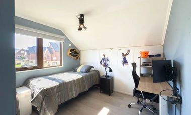 Casa En Condominio, Los Piñones · Arriendo Uf 32