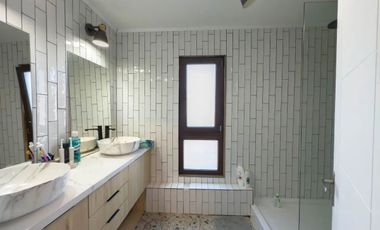 Casa En Condominio, Los Piñones · Arriendo Uf 32