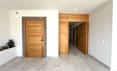 Casa en venta a estrenar, en Puerto Vallarta, en Coto privado frente a la Terminal Maritima