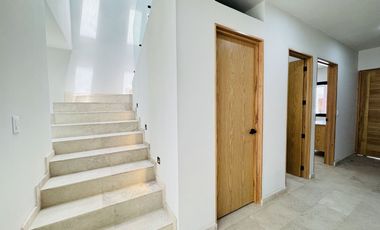 Casa en venta a estrenar, en Puerto Vallarta, en Coto privado frente a la Terminal Maritima