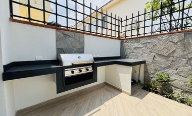 Casa en venta a estrenar, en Puerto Vallarta, en Coto privado frente a la Terminal Maritima