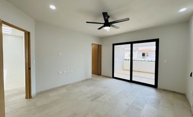 Casa en venta a estrenar, en Puerto Vallarta, en Coto privado frente a la Terminal Maritima
