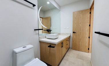 Casa en venta a estrenar, en Puerto Vallarta, en Coto privado frente a la Terminal Maritima