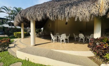 Casa en venta a estrenar, en Puerto Vallarta, en Coto privado frente a la Terminal Maritima