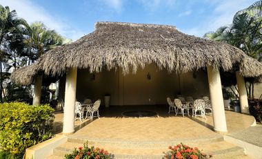 Casa en venta a estrenar, en Puerto Vallarta, en Coto privado frente a la Terminal Maritima