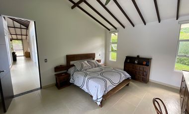 Casa Campestre en venta - Sector Club Campestre Armenia