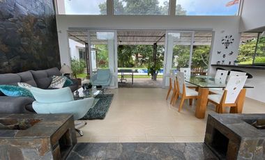 Casa Campestre en venta - Sector Club Campestre Armenia