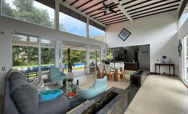 Casa Campestre en venta - Sector Club Campestre Armenia