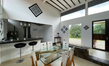 Casa Campestre en venta - Sector Club Campestre Armenia