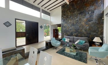 Casa Campestre en venta - Sector Club Campestre Armenia