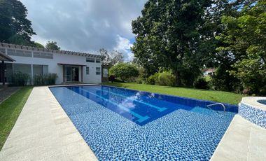 Casa Campestre en venta - Sector Club Campestre Armenia