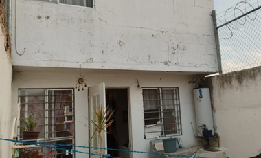 VENDO CASA ADJUDICADO EN FRACCIONAMIENTO VILLA FONTANA, TLAQUEPAQUE CERCA AEROPUERTO GUADALAJARA