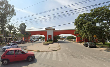 VENDO CASA ADJUDICADO EN FRACCIONAMIENTO VILLA FONTANA, TLAQUEPAQUE CERCA AEROPUERTO GUADALAJARA