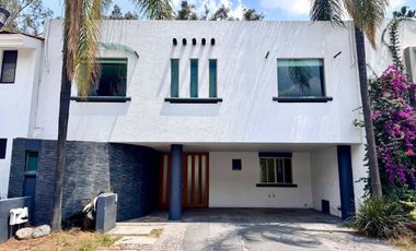 Casa en venta en coto privado en Virreyes Residencial, Zapopan