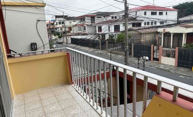 Kennedy cerca al HOTEL RADISSON ATRÁS POLICENTRO,  Cerca de universidad Guayaquil y Católica
