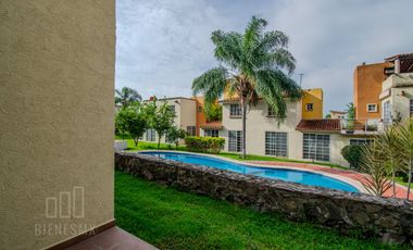 Casa frente a alberca en Senderos del Lago, en Jocotepec