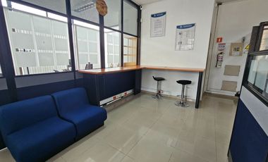 OPORTUNIDAD DE INVERSION LOCAL SOBRE LA AVENIDA SANTANDER EN EXCELENTE UBICACIÓN EN EXCELNETES CONDICIONES.