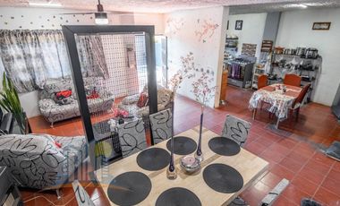 Casa de una planta con Amplio Terreno cerca de Prol Av Guadalupe y Prol Mariano Otero