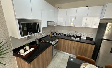 Urban Corridor, se vende departamento en planta alta. FVR