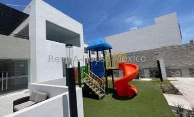 Urban Corridor, se vende departamento en planta alta. FVR