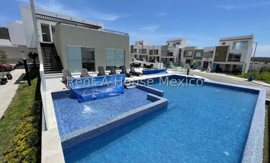 Urban Corridor, se vende departamento en planta alta. FVR