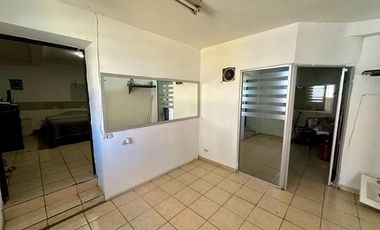 Edificio en venta en El Centro BR56