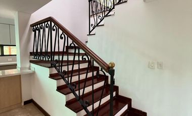 PRECIOSA Y AMPLÍSIMA CASA CAMPESTRE  REFORMADA DE 238 M2 EN EL SECTOR DE PALERMO.