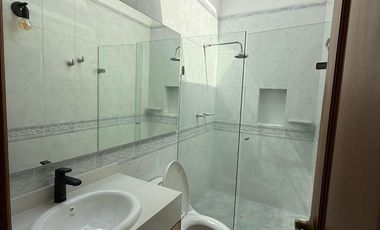 PRECIOSA Y AMPLÍSIMA CASA CAMPESTRE  REFORMADA DE 238 M2 EN EL SECTOR DE PALERMO.