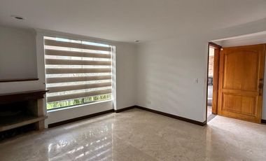 PRECIOSA Y AMPLÍSIMA CASA CAMPESTRE  REFORMADA DE 238 M2 EN EL SECTOR DE PALERMO.