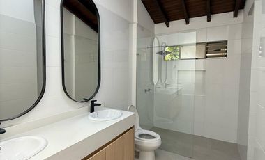 PRECIOSA Y AMPLÍSIMA CASA CAMPESTRE  REFORMADA DE 238 M2 EN EL SECTOR DE PALERMO.