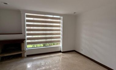 PRECIOSA Y AMPLÍSIMA CASA CAMPESTRE  REFORMADA DE 238 M2 EN EL SECTOR DE PALERMO.