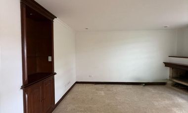 PRECIOSA Y AMPLÍSIMA CASA CAMPESTRE  REFORMADA DE 238 M2 EN EL SECTOR DE PALERMO.