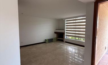 PRECIOSA Y AMPLÍSIMA CASA CAMPESTRE  REFORMADA DE 238 M2 EN EL SECTOR DE PALERMO.