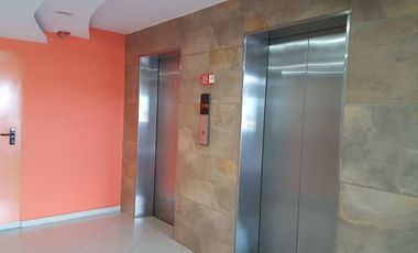 ¡Vendo! Departamento La Vista Towers 2 Dormitorios, Cerca City Mall La Rotonda
