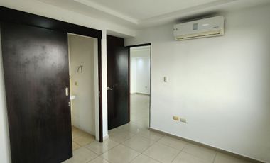¡Vendo! Departamento La Vista Towers 2 Dormitorios, Cerca City Mall La Rotonda