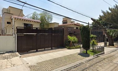 Venta de Casa en La 1era Secc de Lomas Estrella Iztapalapa