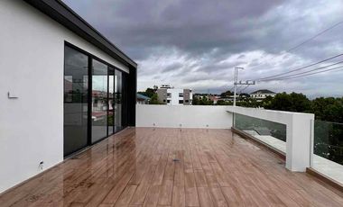 Modern Brand new home in Tivoli Royale