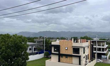 Modern Brand new home in Tivoli Royale