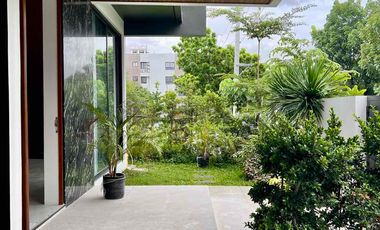 Modern Brand new home in Tivoli Royale