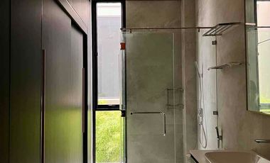 Modern Brand new home in Tivoli Royale