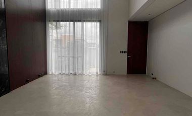 Modern Brand new home in Tivoli Royale